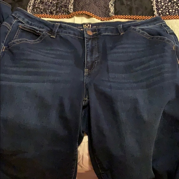 Addition Elle Love and Legend Flare Jean Capri - Picture 1 of 3